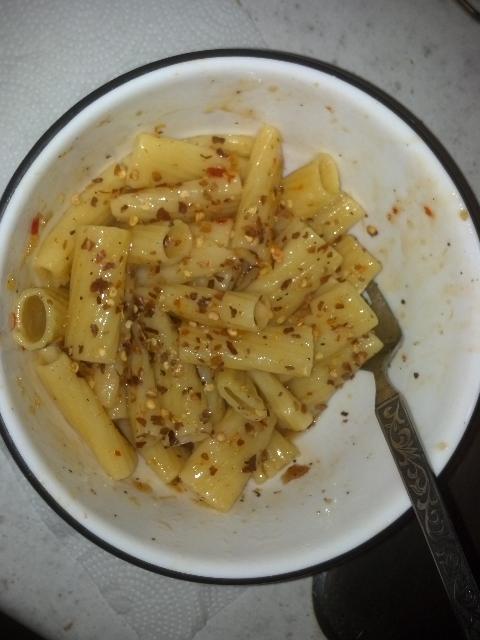 Mae
    Ploy Noodles
